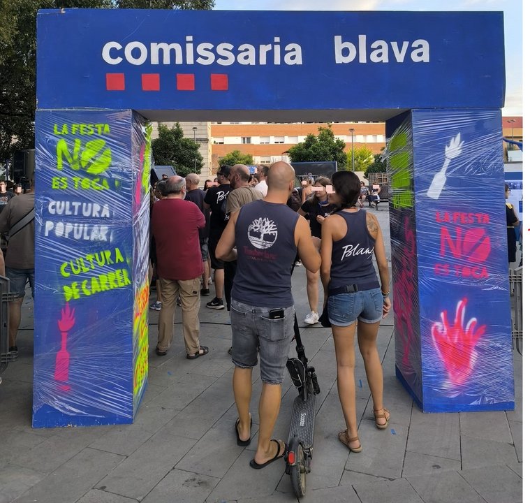 Comissaria blava 2