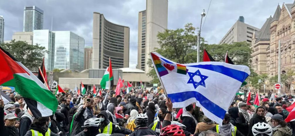 Manifestaciones y contramanifestaciones con el conflicto palestino e israelí de fondo